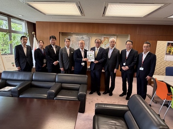 国土交通省 上田英俊政務官